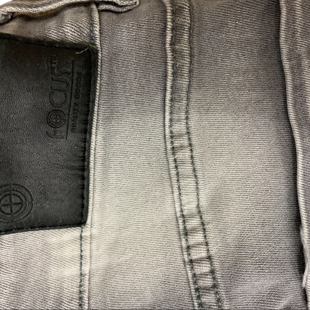 Focus Jeans - Picture 6 of 8